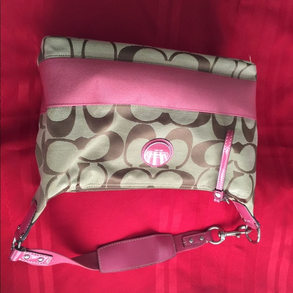 Coach signature handbag - Picture 2 of 7